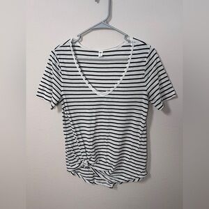 BP Raw Edge Black and White Striped V-Neck Tee size XS with ties knot